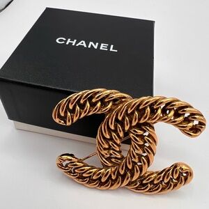 CHANEL 1980s 24K Gold Plated CC Chain Large Brooch